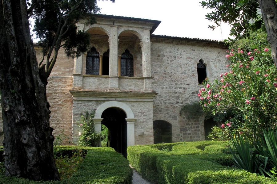 Arqua_Petrarca_25_(8189350422)